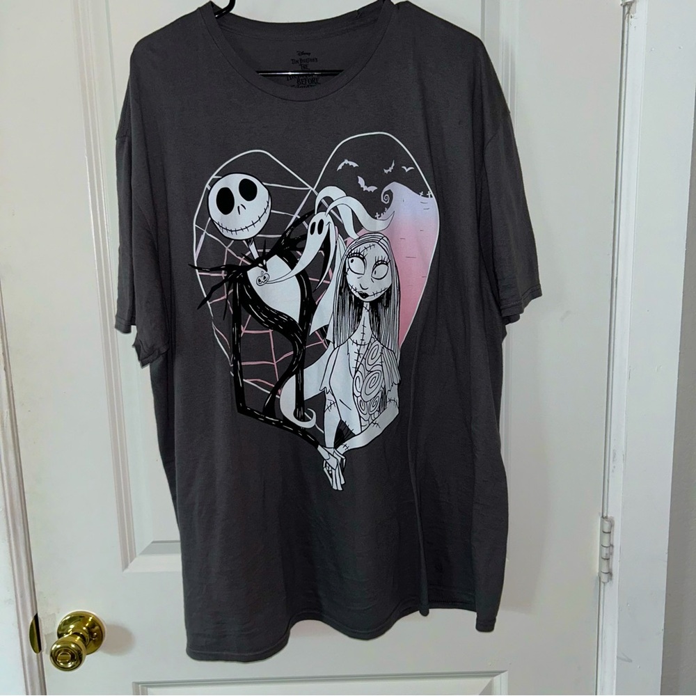 Torrid hot topic Disney plus size Nightmare Before Christmas Jack and Sally tee